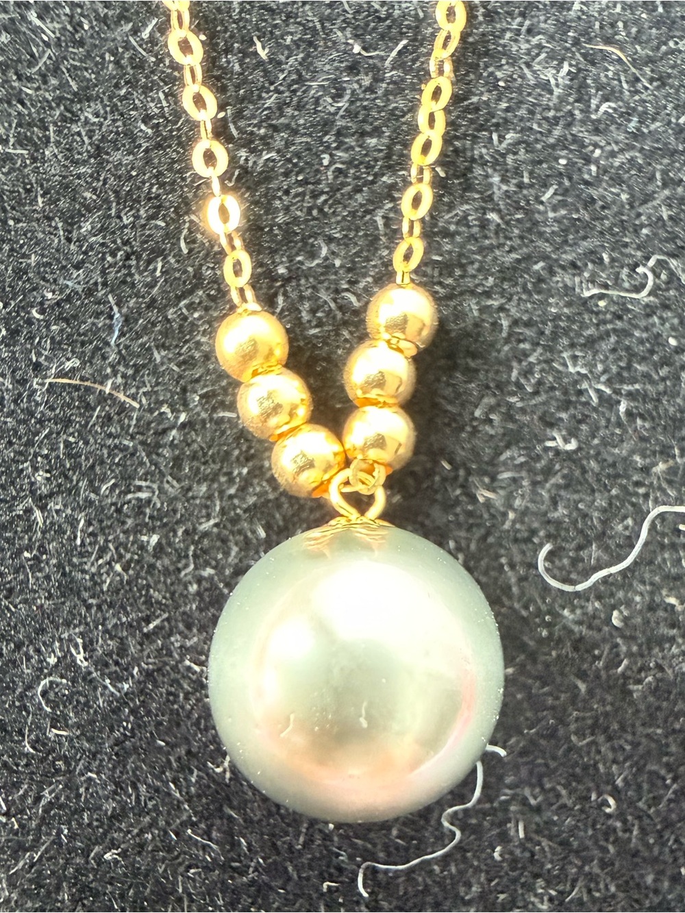 Solid 18k Necklace (18”) and High Lustre Peacock Tahitian  Pearl (9mm) - Picture 5 of 6
